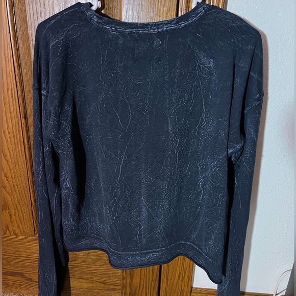 Bundle of clothes!! about 30 pieces here. good brands only worn a few times! :) - Picture 8 of 12